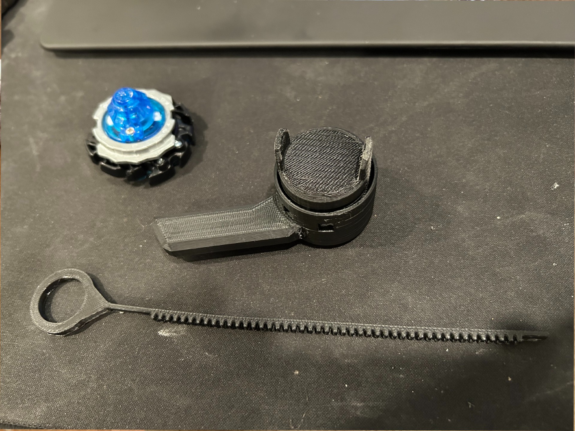 Beyblade launcher photo 3