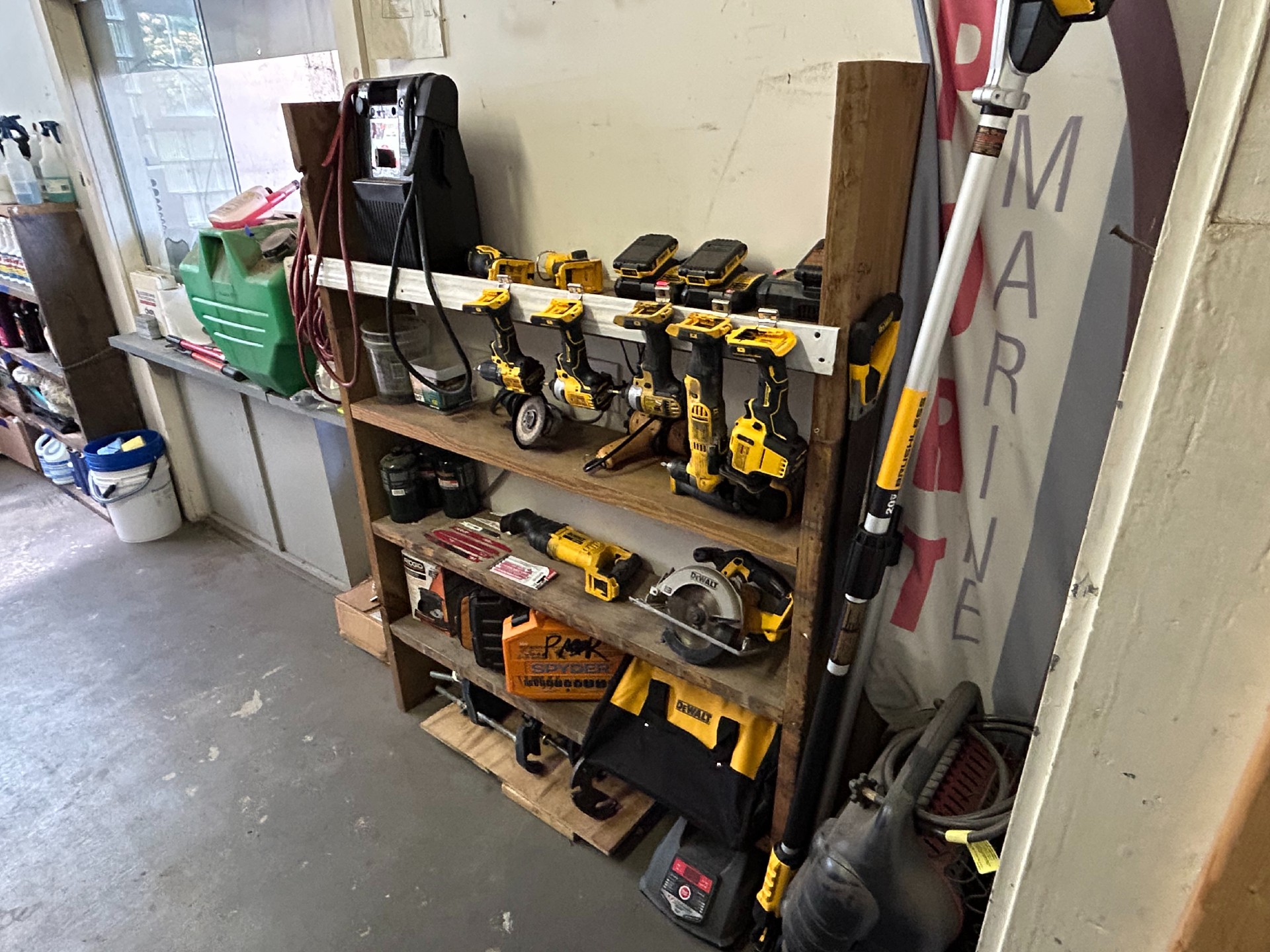 Tool shelf build